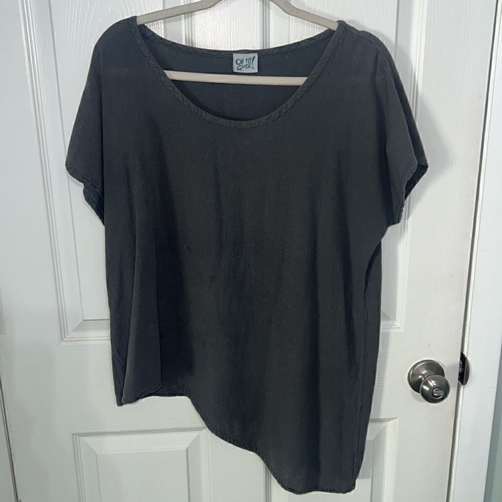 Oh my gauze! 100% cotton Asymmetrical Top with Crewneck in stone size 2 (8-10)